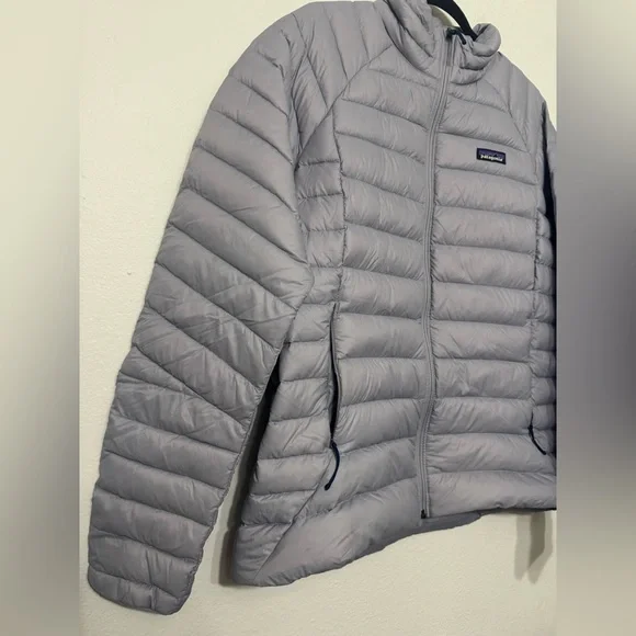 Patagonia Women’s Down Jacket XL - Picture 4 of 16